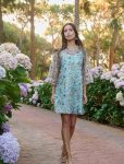 Vestido Corto Recto Bordado Malve